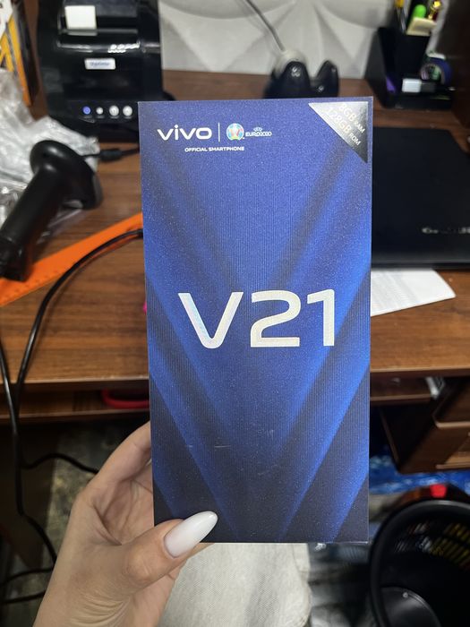 Продам Vivo V21