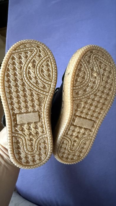 Детски обувки  размер 22