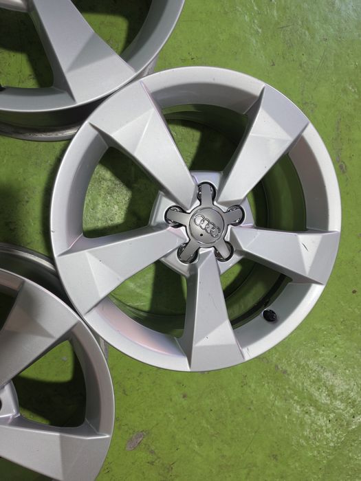 16 5x100 Audi Vw лети джанти 5х100