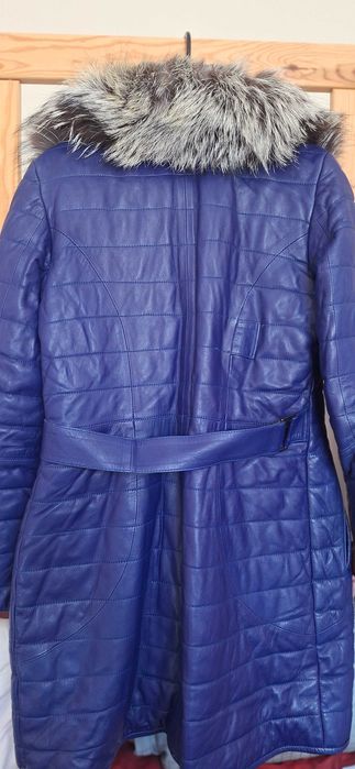 Дамско дълго кожено яке