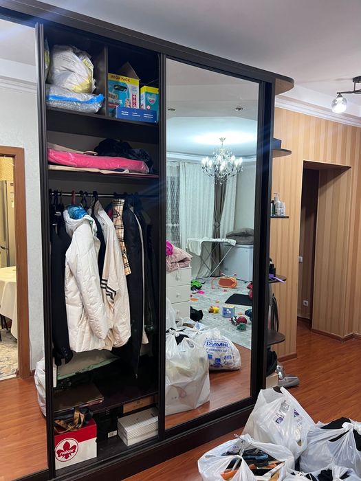 Продам шкаф купе по одежду