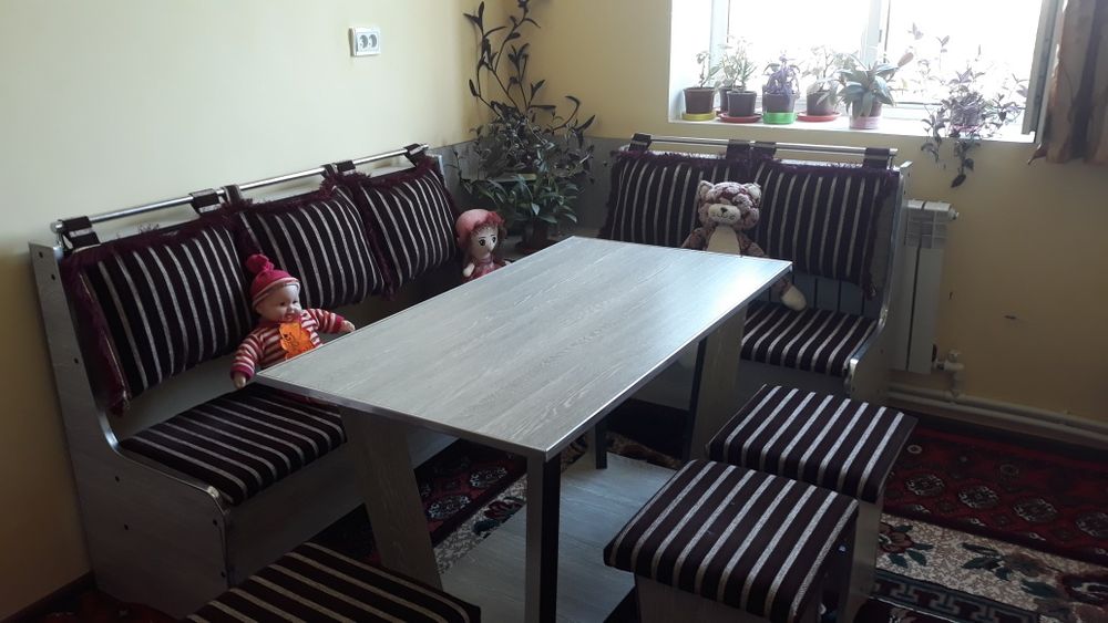 Уголок кухонный, красивый