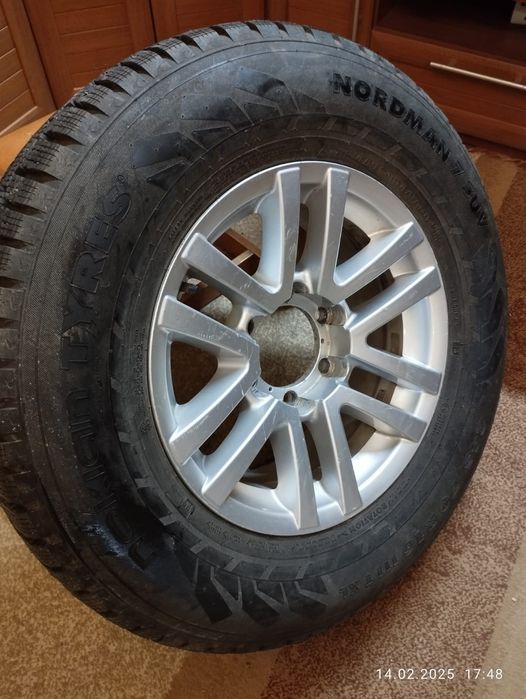 Комплект шипованных шин с дисками