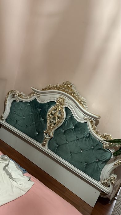 Продам кровать  двухспальная