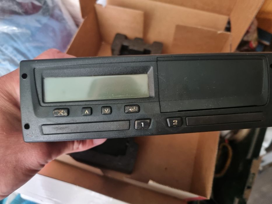 Vând tahograf card Scania