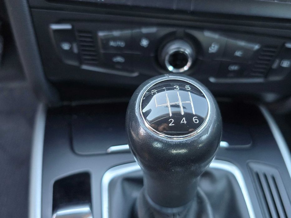 Audi A4 1.8i/6-ck./Газ.инж./Лизинг