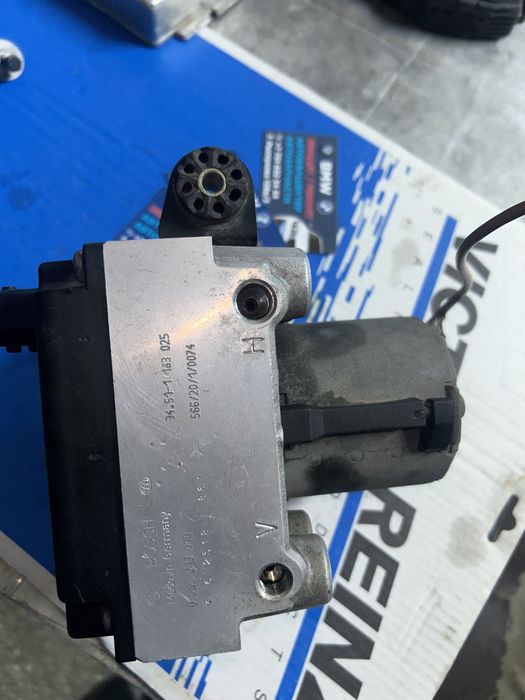 Продам блок ABS. От BMW E38. 730.