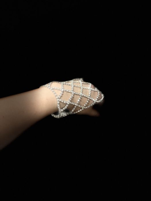 Браслеты кольца и серьги на выход