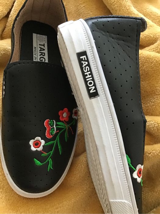 Пролетни обувки 32