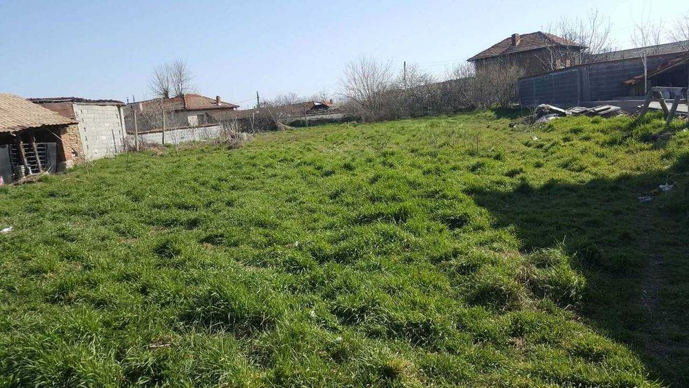 Двор с постройки с. Царимир