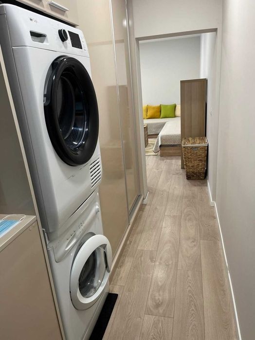 Продава се Едностаен апартамент в Пловдив, Център - 36 кв.м за 1973 €/кв.м - Снимка #4