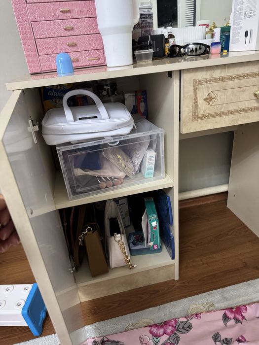 Продам спальный гарнитур