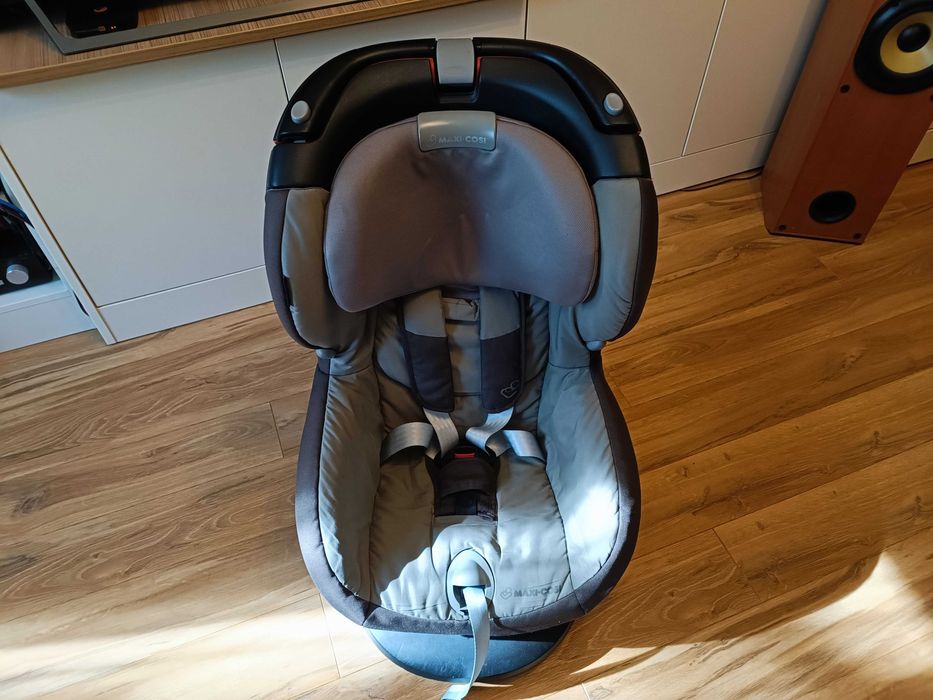 Maxi-Cosi Rubi XP Hazelnut Brown столче за кола 9-18 кг.