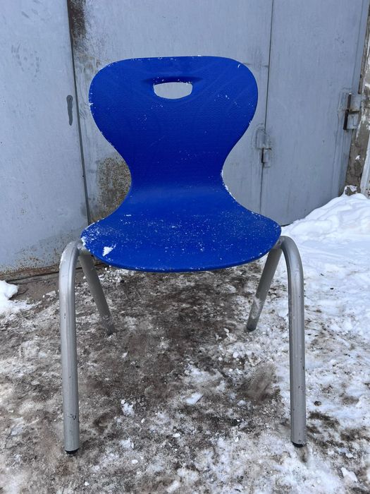 Продаются тумбы  и стулья