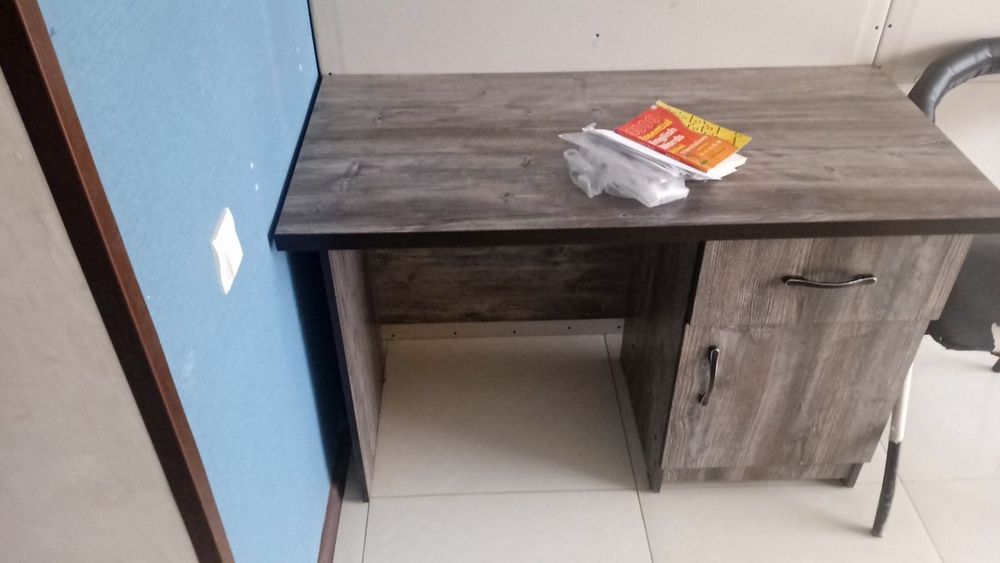 Parta, stul, shkaf mebellar sotiladi