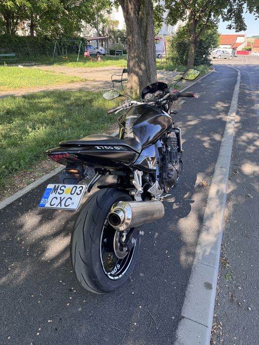 Kawasaki z750s naked