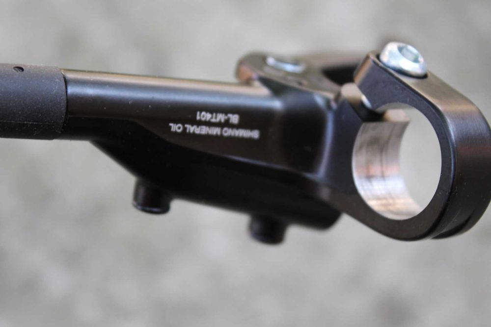 Shimano BL-MT401/BR-MT410 Disc Frane - Set 900/1700mm + adaptoare