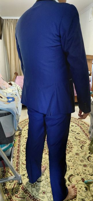 Продам мужской костюм