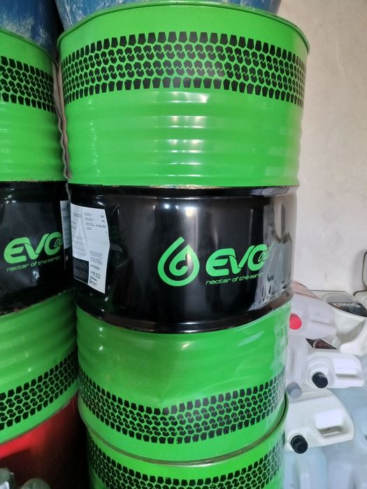 Продам бочки 200 литр цена 4000 ТГ 6 шт