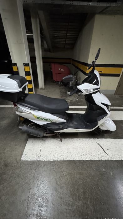 Продам скутеры М8 и Хонда Дио