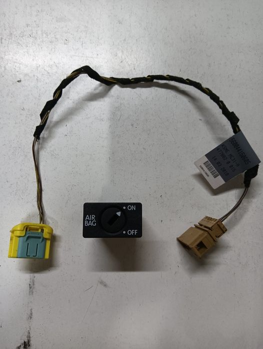 Airbag On/Off Audi A5/S5 8T3 2007 - 2017 2.0 Tdi Caha 8K0971679B