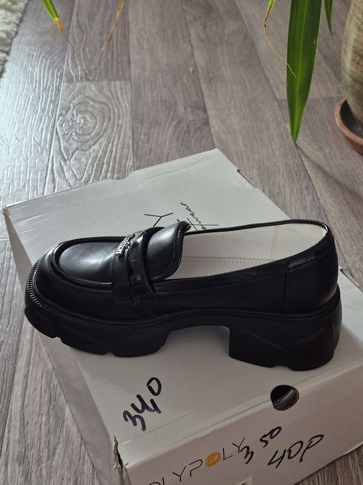 Ботинки детские,36 раз.лоферы34 раз