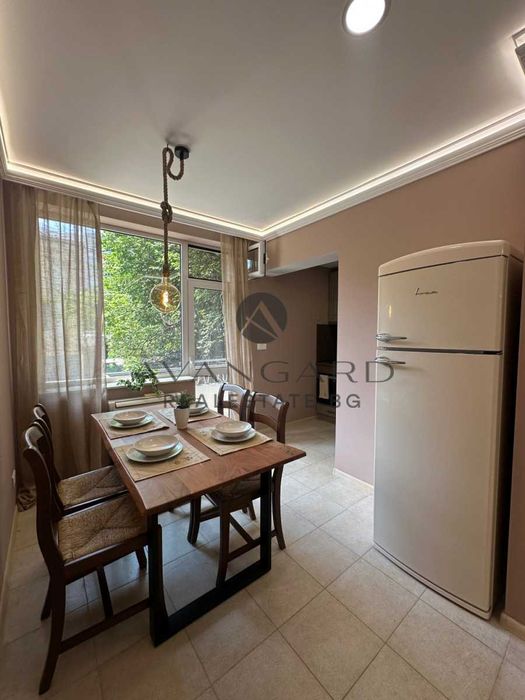 Продава се Тристаен апартамент в Пловдив, Център - 130 кв.м за 3500 €/кв.м - Снимка #3