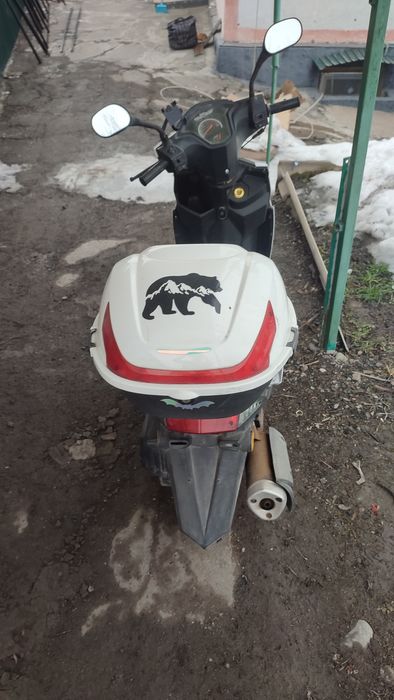 Продам Скутер м8