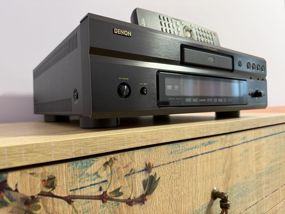 DENON DVD-3910 SACD /DVD/ CD Player