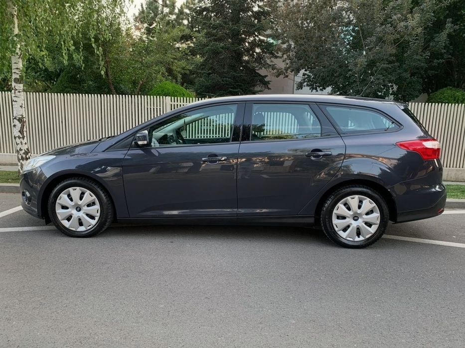 FORD Focus 2013 — imagine 1
