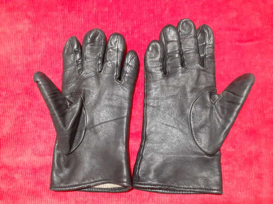 Ръкавици.Естествена кожа.Подплата.Черни.