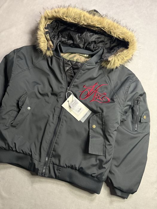 Новая куртка размер M