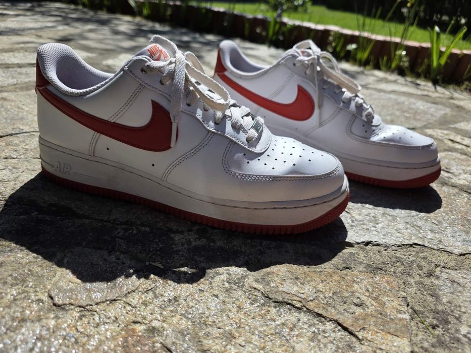 Маратонки/кецове Nike бели с червено