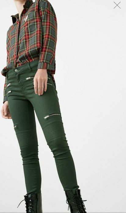 Vând pantaloni Mango