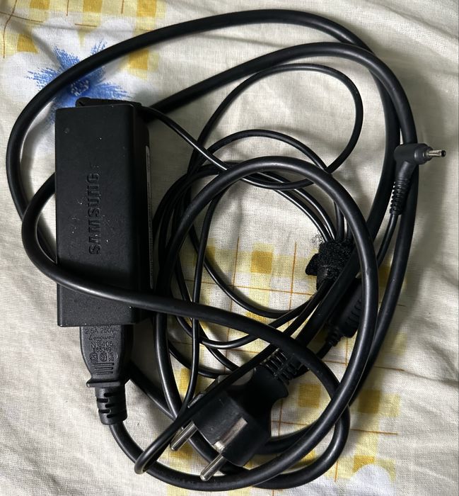 Laptop Samsung 13” Touchscreen 3.5K