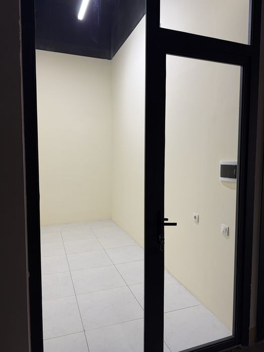 ИБН СИНО  БЕЛТЕПАДА 9 кв ОФИС Ва СКЛАД Узок Муддат Арендага Берилади