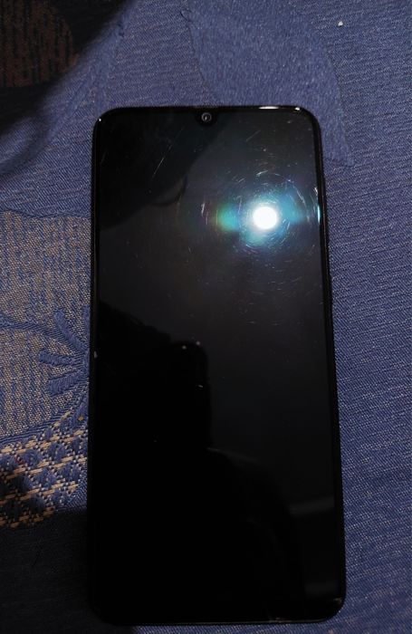 Samsung Galaxy A30