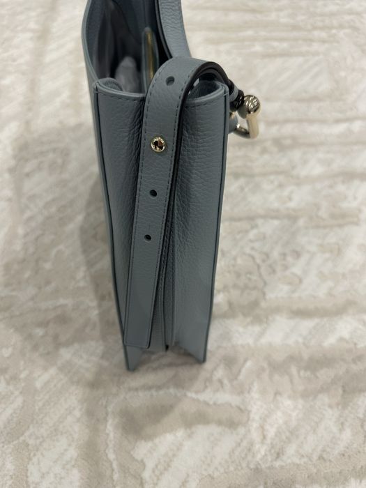 Чисто нова чанта Фурла от естествена кожа в цвят синьо сиво