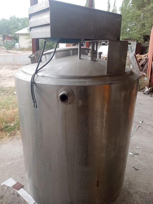 Продам ёмкость с рубашкой на 500л