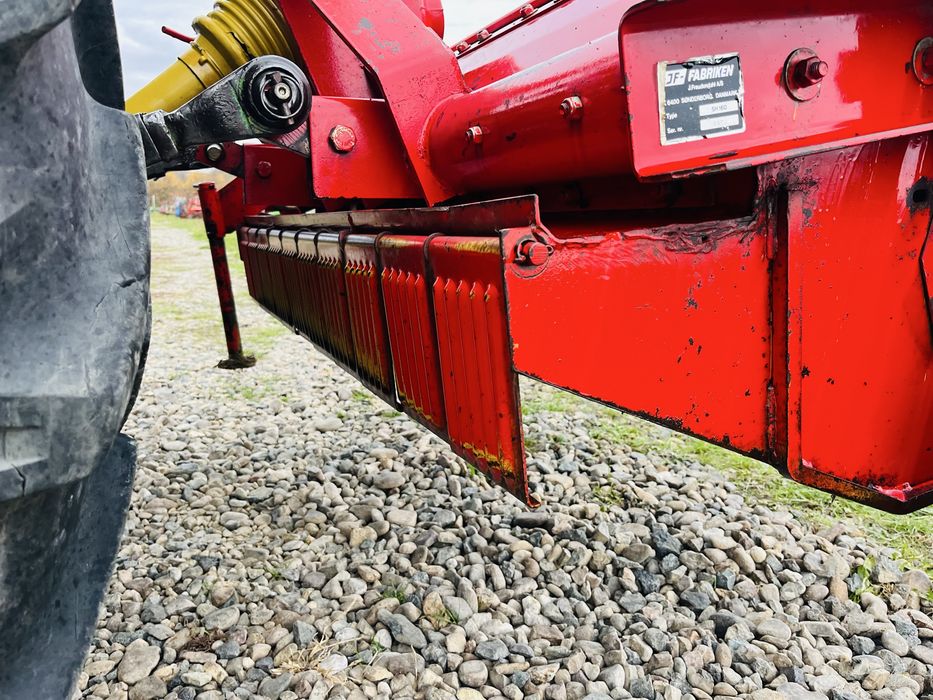 Tocator de resturi vegetale, spini, iarba, paie, 1.60 m JF pe cardan