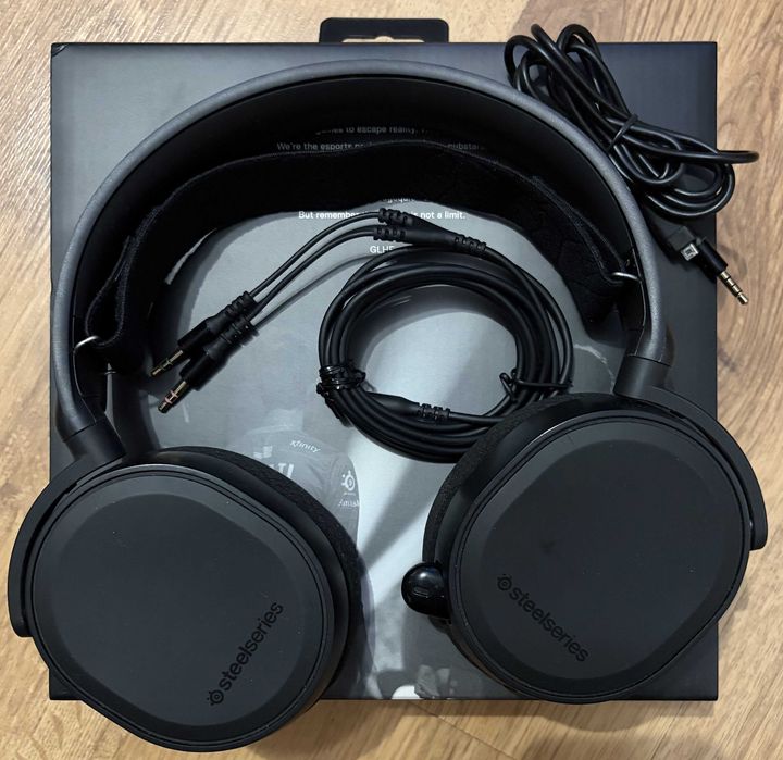 Проводные наушники SteelSeries Arctis 3
