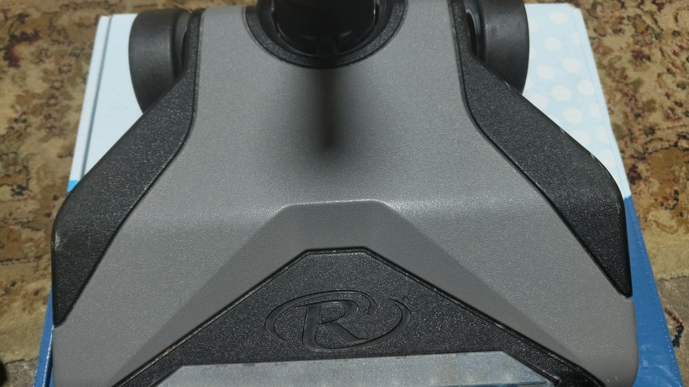 Пылесос моющии новый