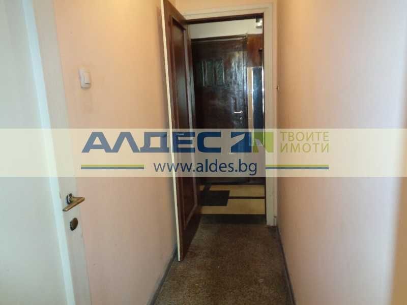 Продава се Тристаен апартамент в София, Яворов - 90 кв.м за 3323 €/кв.м - Снимка #14