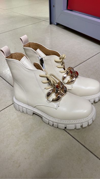 Ботинка  для девочек осень весна