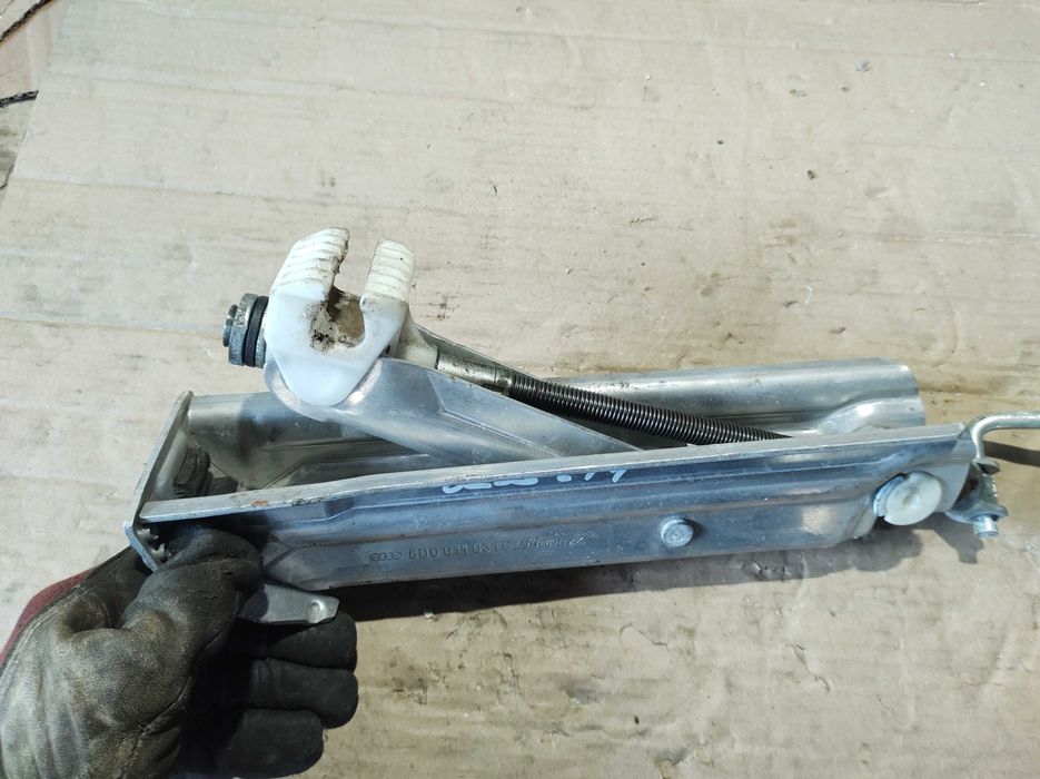 Авто Крик Авариен Крик Audi A4 B5