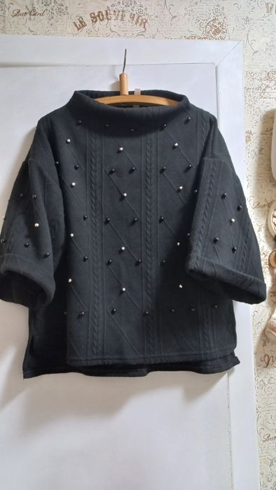 Продам женские платья.