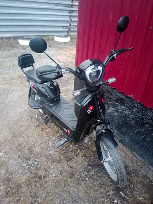 Скутер ск 8 Эклетро.Великии.3.шт