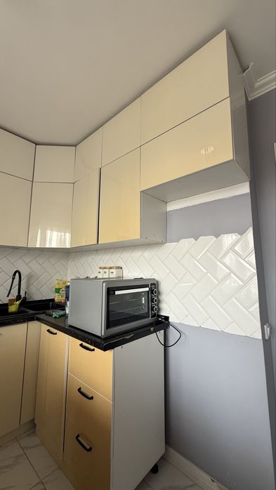 СРОЧНО Продам кухонный гарнитур (б/у)