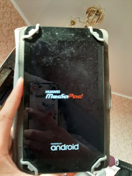 Продам планшет Huawei  MediaPad T3