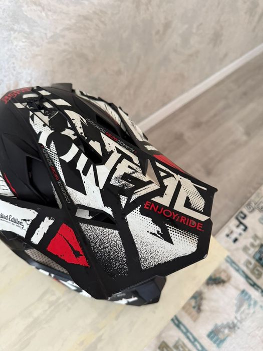 Шлем для мотокрocca O'Neal 2Series Limited Edition